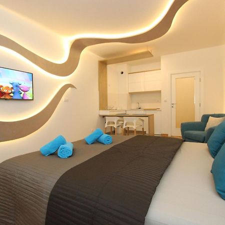 Riviera New Belgrade Apartment, Parking 5 Eur Per Day Dış mekan fotoğraf