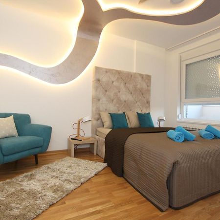 Riviera New Belgrade Apartment, Parking 5 Eur Per Day Dış mekan fotoğraf