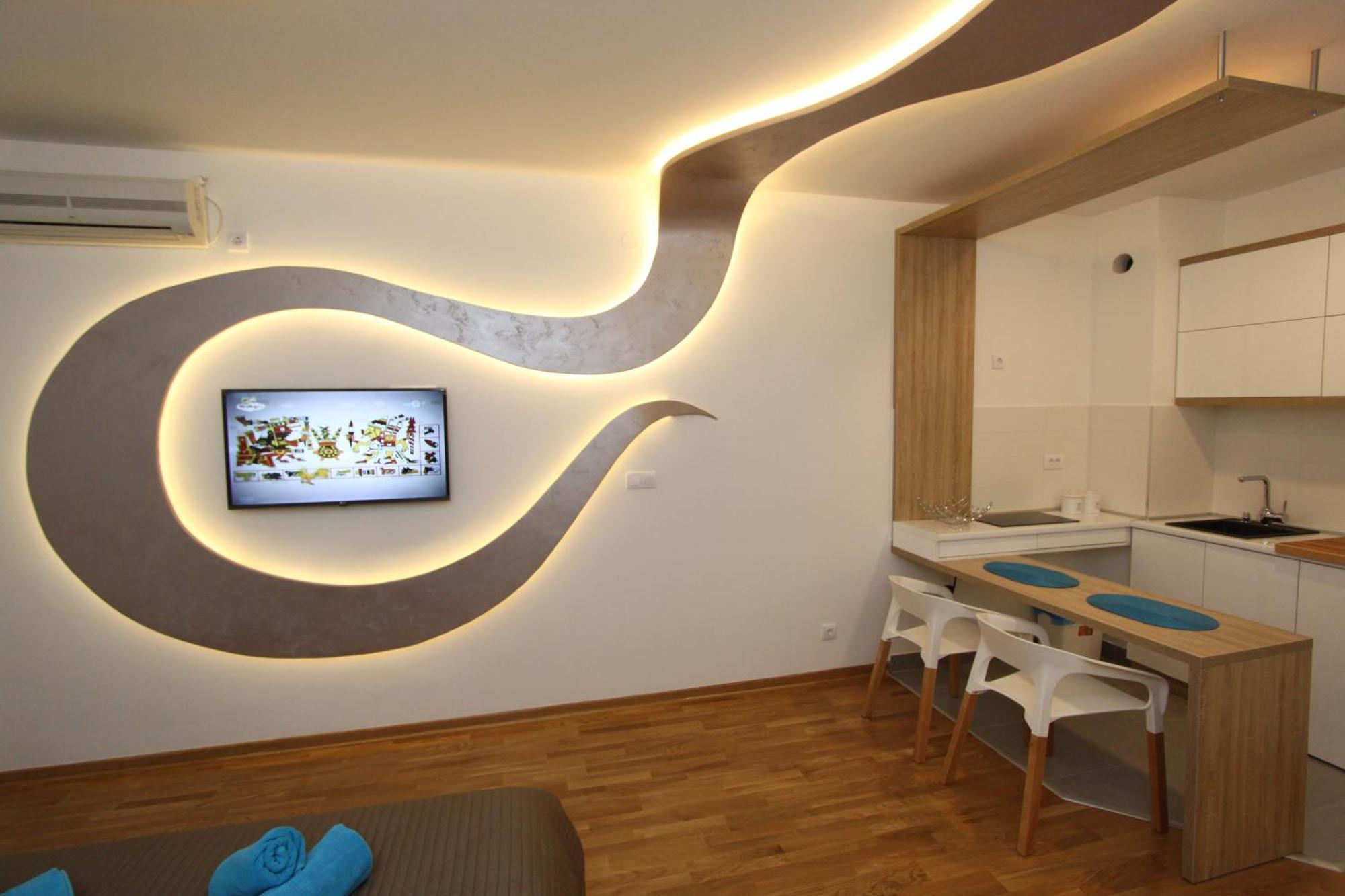 Riviera New Belgrade Apartment, Parking 5 Eur Per Day Dış mekan fotoğraf
