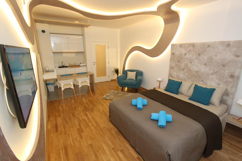 Riviera New Belgrade Apartment, Parking 5 Eur Per Day Dış mekan fotoğraf